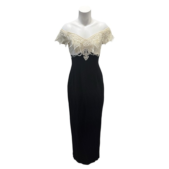 Scott McClintock Dresses & Skirts - Vintage Scott McClintock Victorian Lace Formal Dress Size 6 (Missing 2 buttons)
